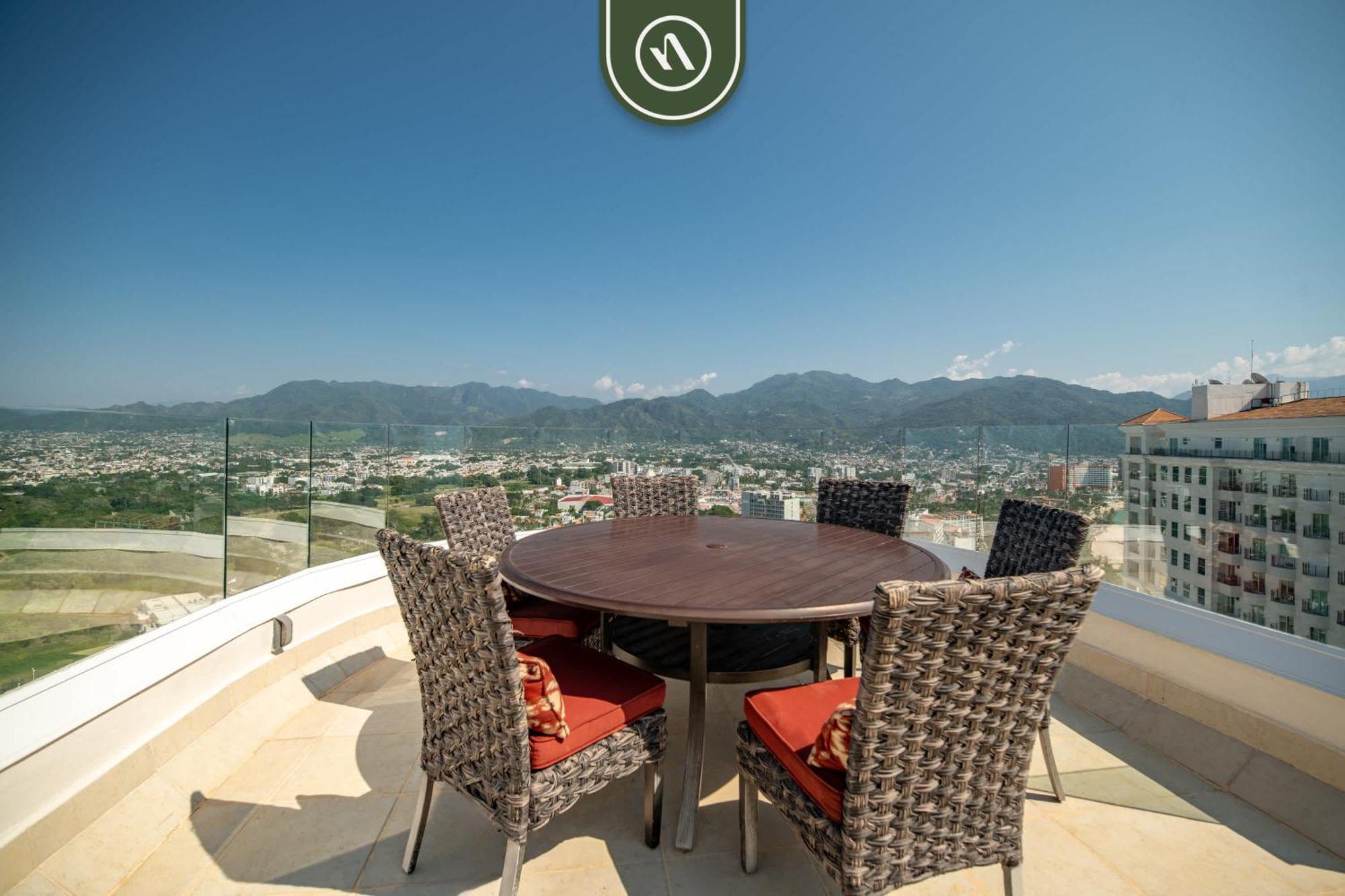 Apartment Oceanfront 4 Bedroom With Private Pool -