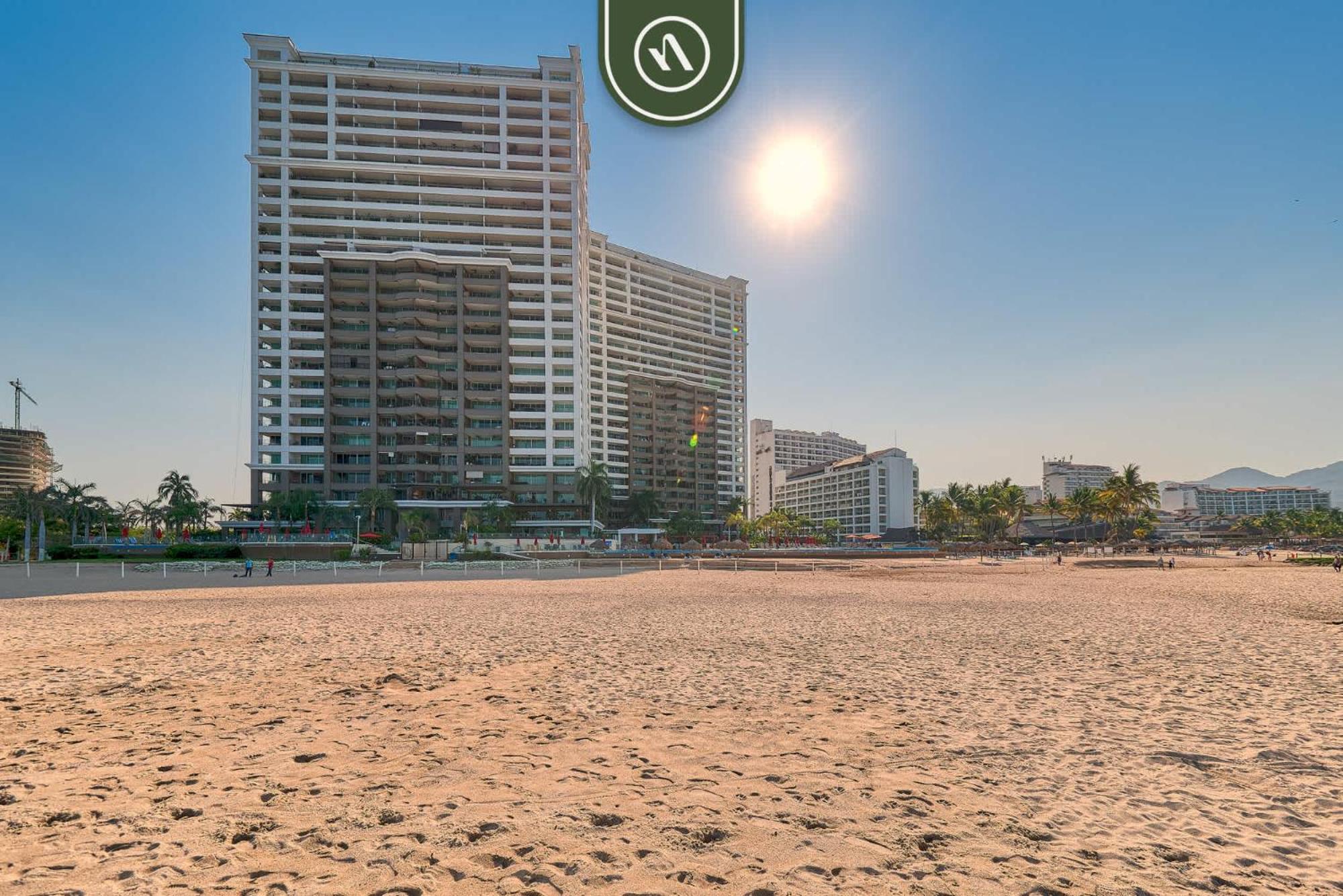 Oceanfront 4 Bedroom With Private Pool - Apartment Puerto Vallarta