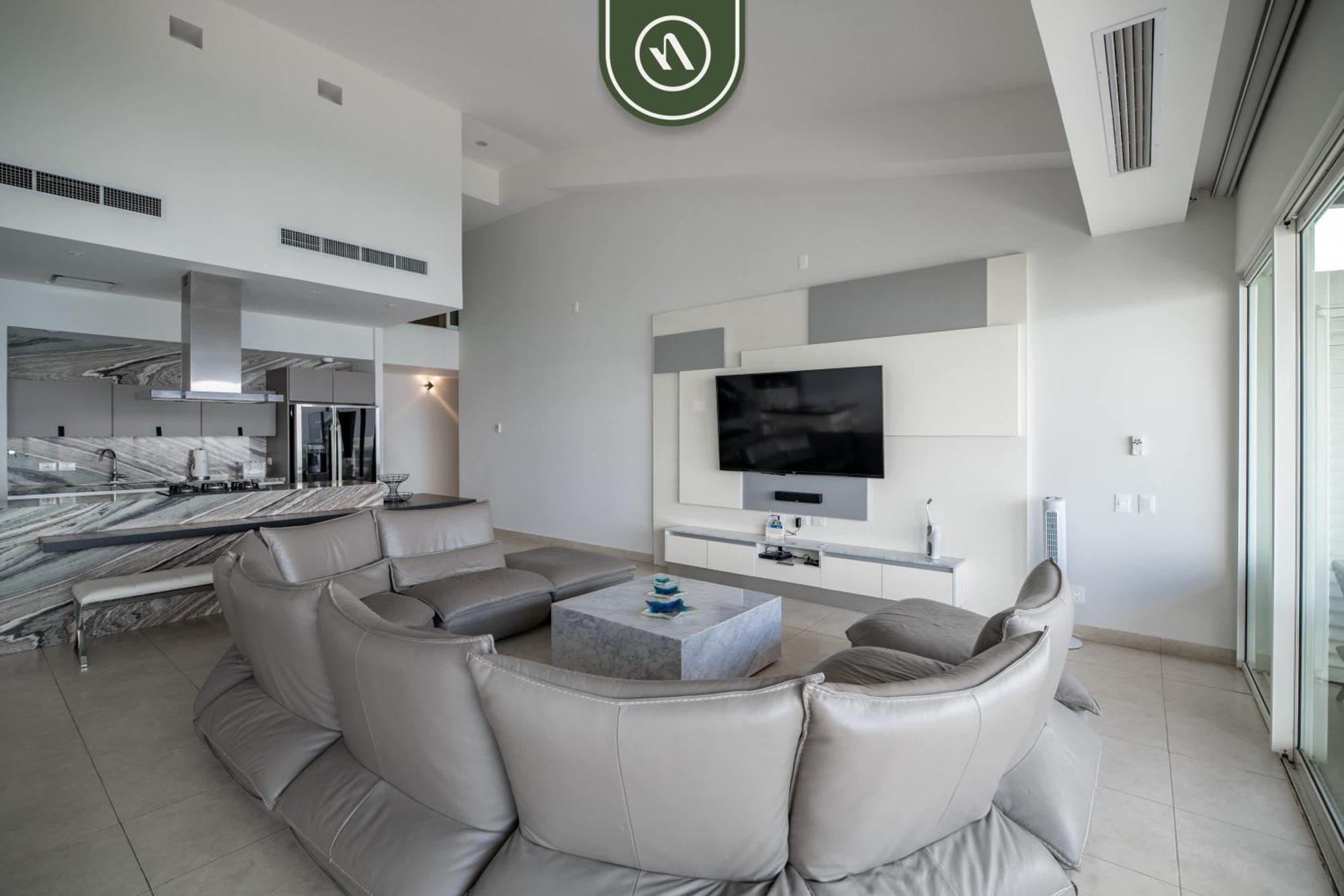 Oceanfront 4 Bedroom With Private Pool - Puerto Vallarta