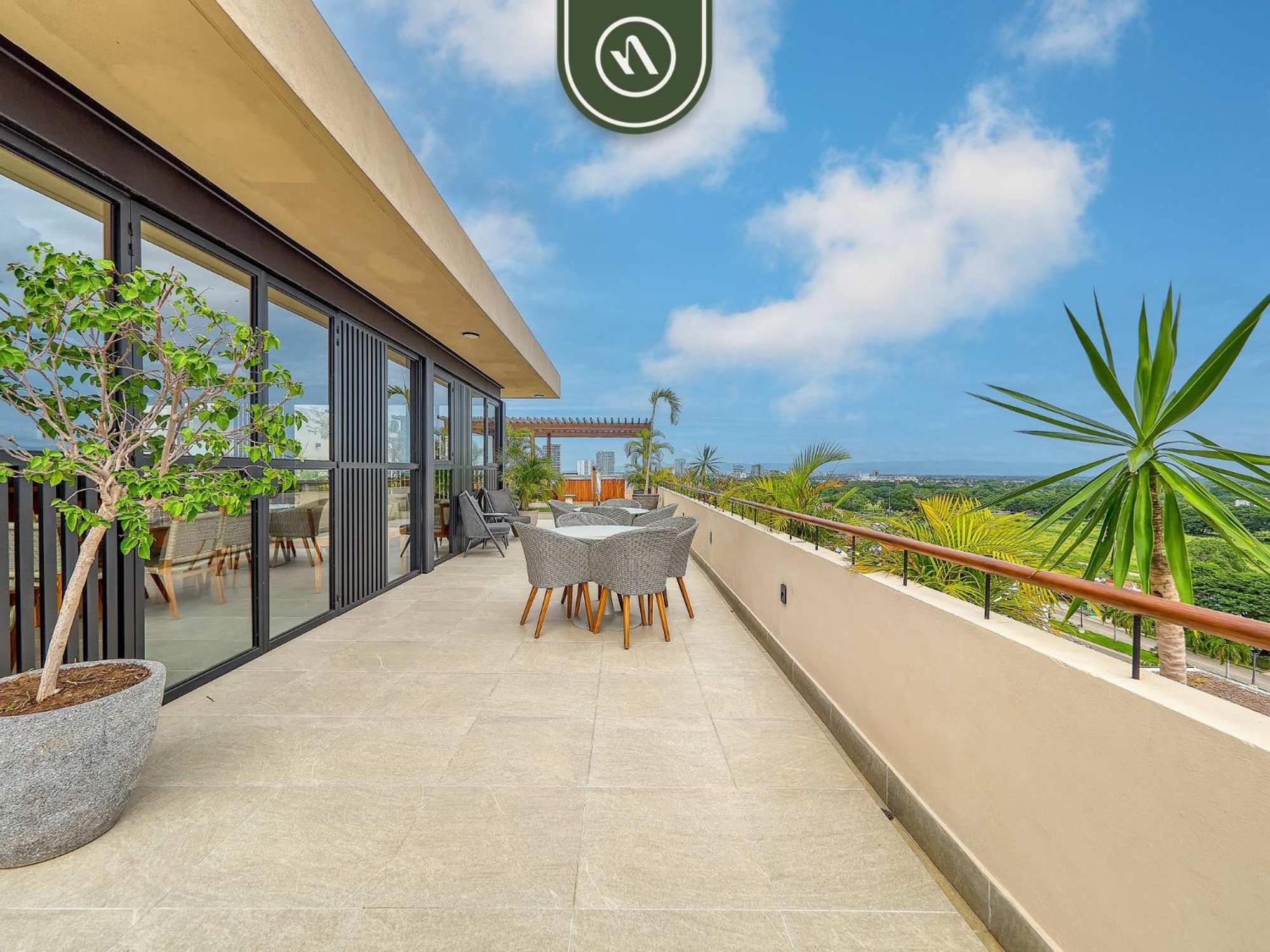 Luxury 1br In Versalles - Rooftop Pool - Gym Apartment Puerto Vallarta