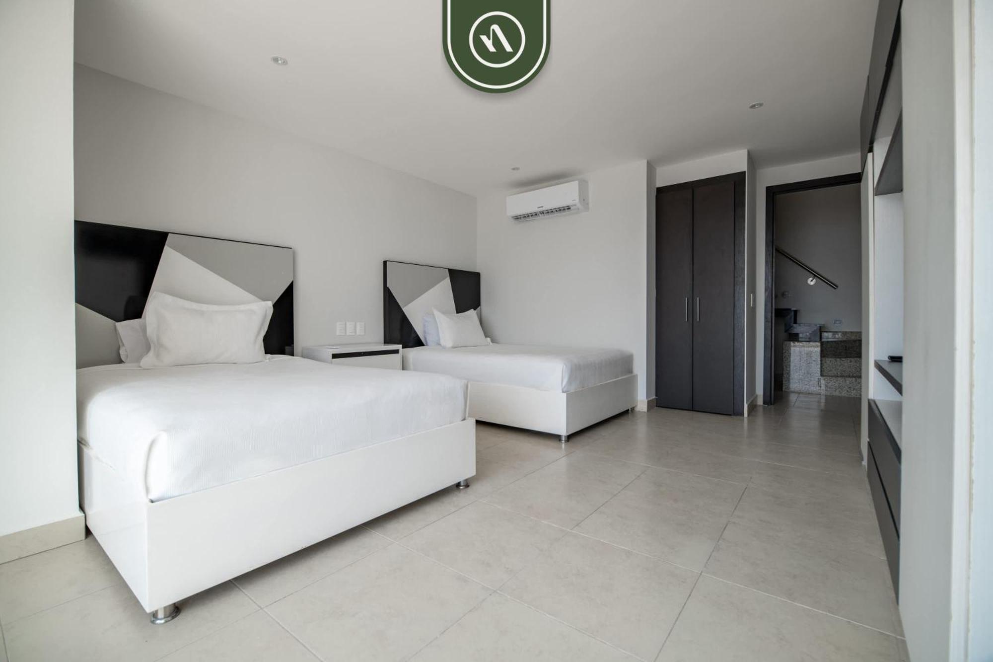Oceanfront 4 Bedroom With Private Pool - * Puerto Vallarta