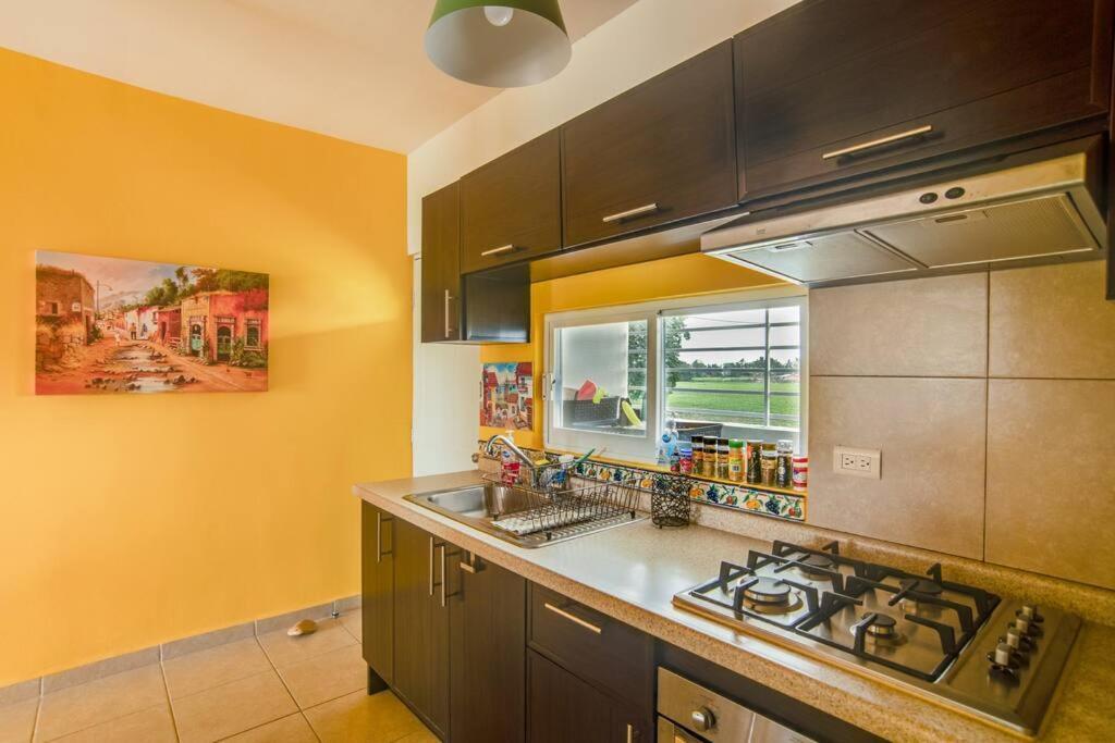 2 Bedroom With Pool Only 15 Min To Marina & Puerto Vallarta