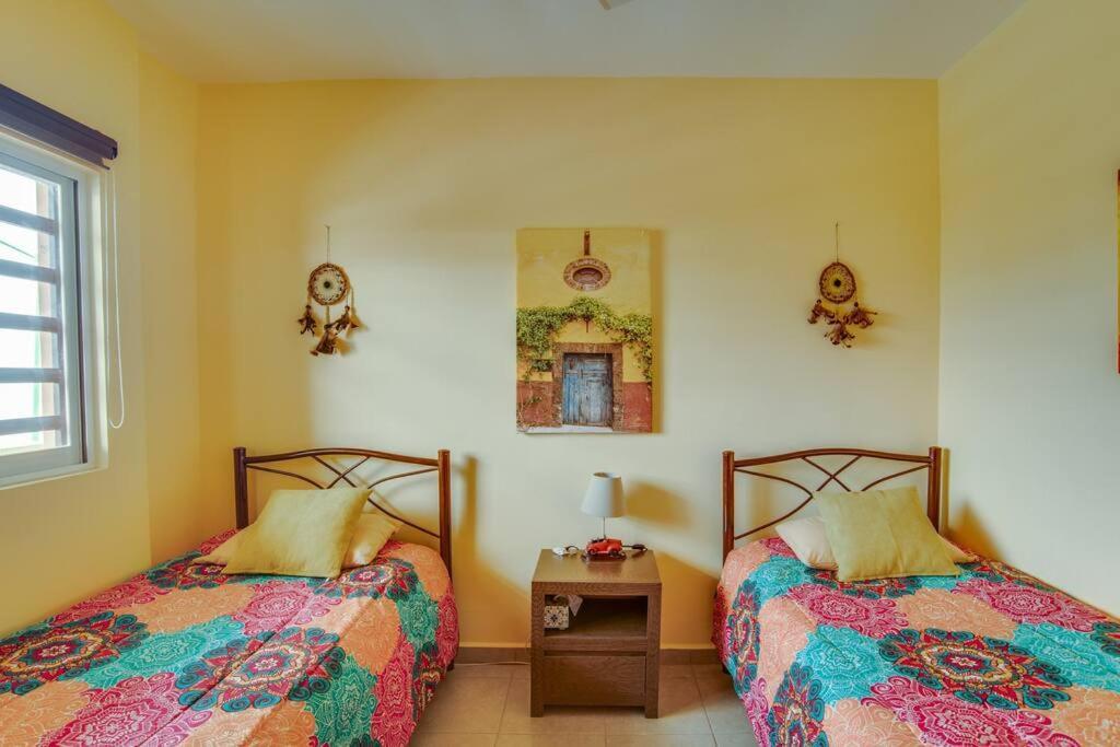 Apartment 2 Bedroom With Pool Only 15 Min To Marina &
