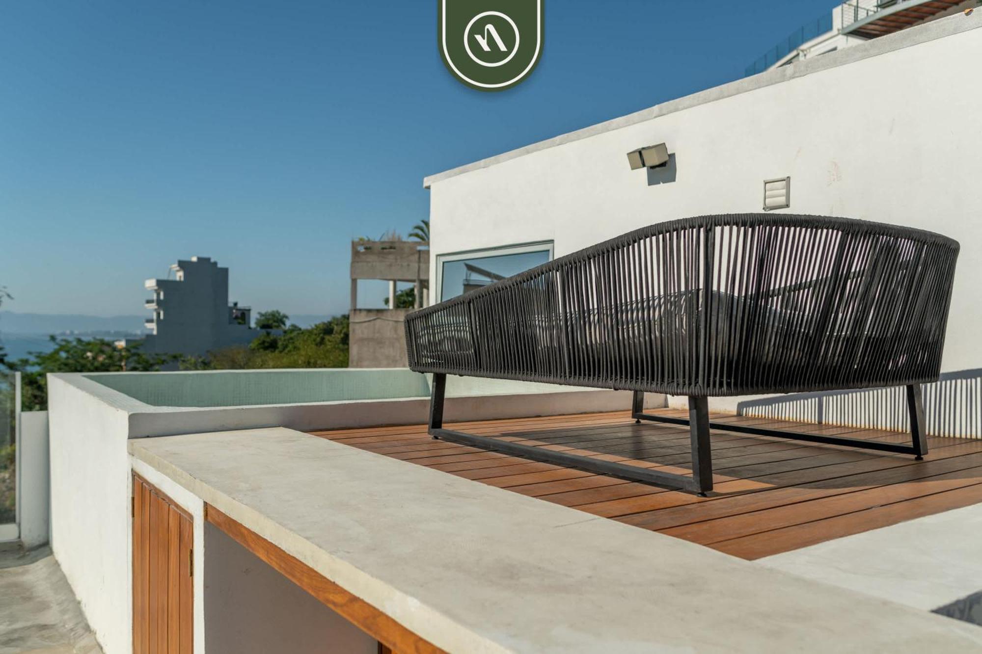 3 Bedroom - Private Terrace And Pool - Oceanview Apartment