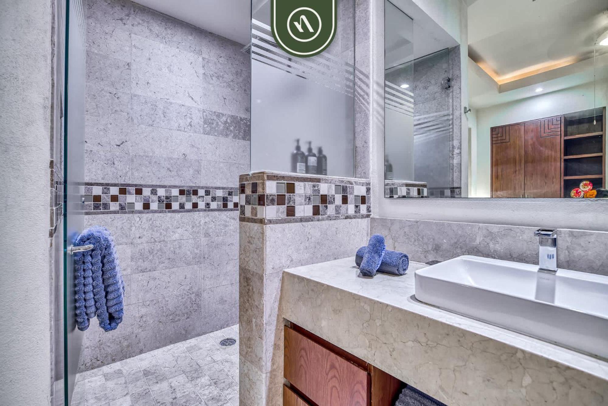 Apartment In Romantic Zone - Rooftop Pool - King Bed