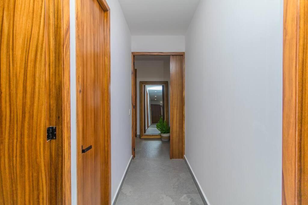 Stylish With Rooftop Pool & Modern Amenities Apartment