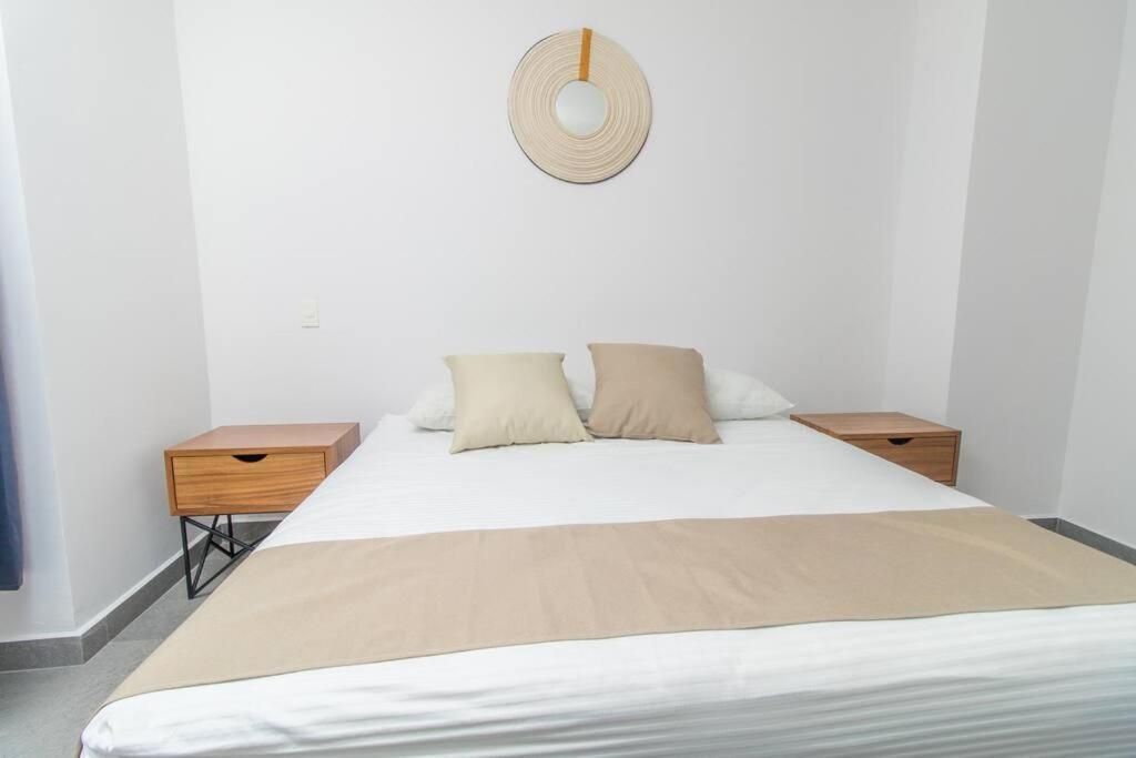 Apartment Stylish With Rooftop Pool & Modern Amenities