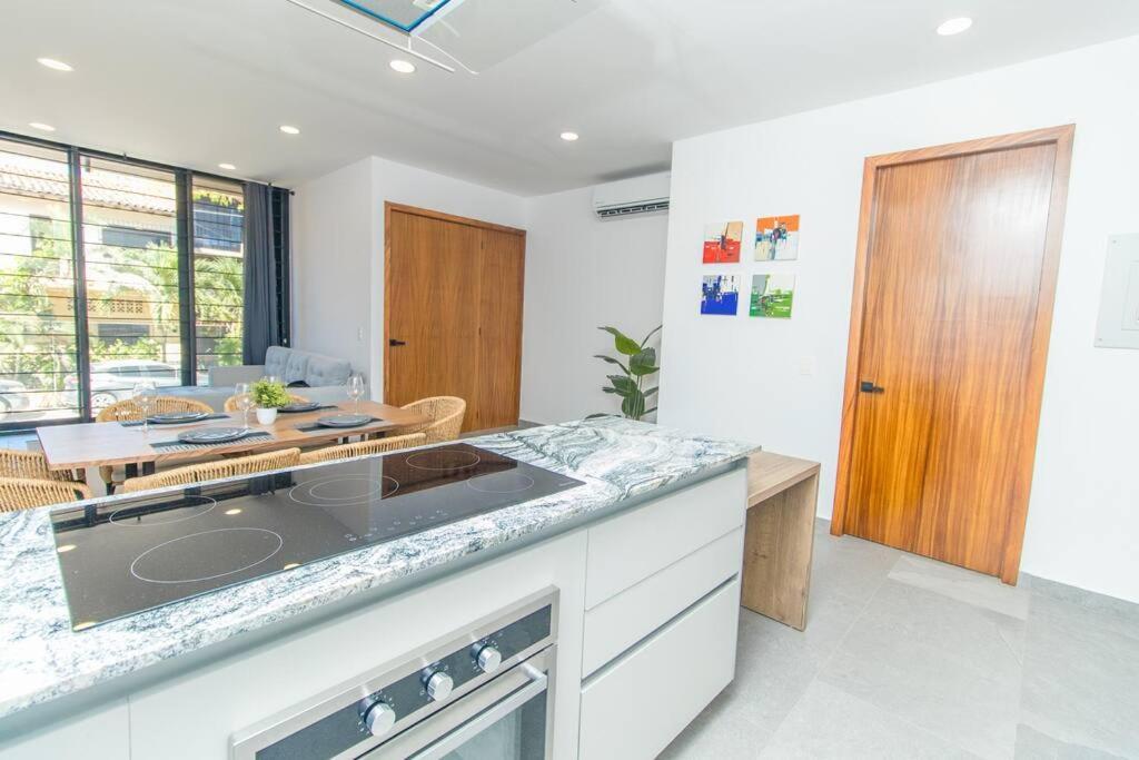 Apartment Stylish With Rooftop Pool & Modern Amenities *