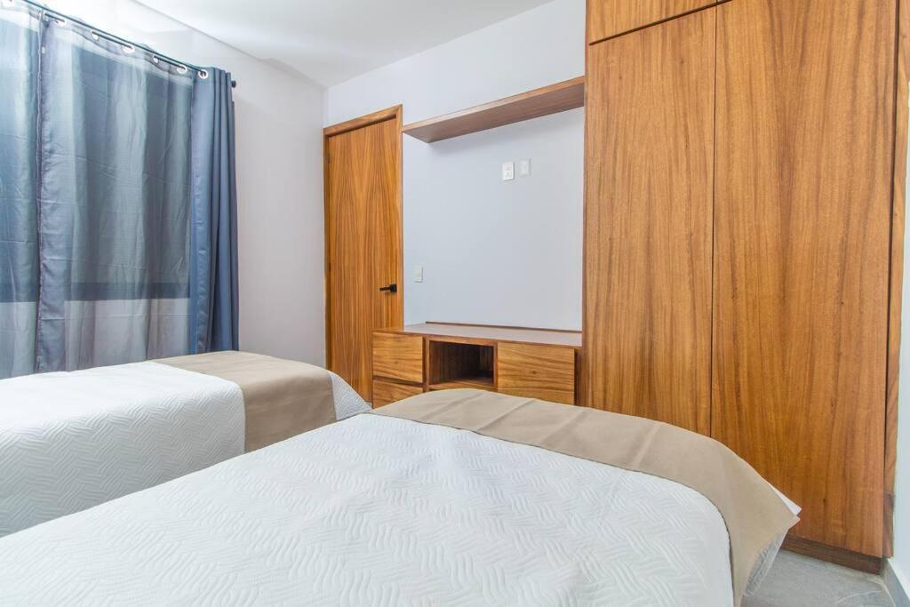Stylish With Rooftop Pool & Modern Amenities Apartment *