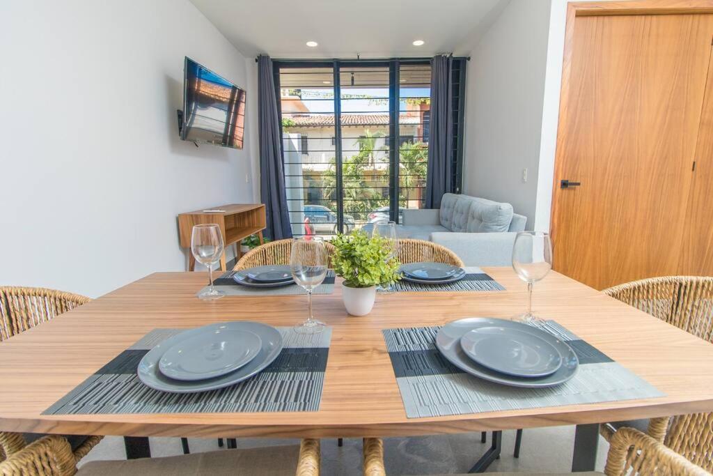 Apartment Stylish With Rooftop Pool & Modern Amenities *