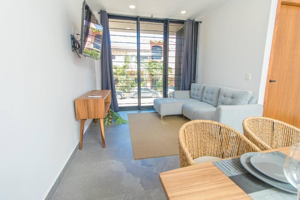 Apartment Stylish With Rooftop Pool & Modern Amenities *