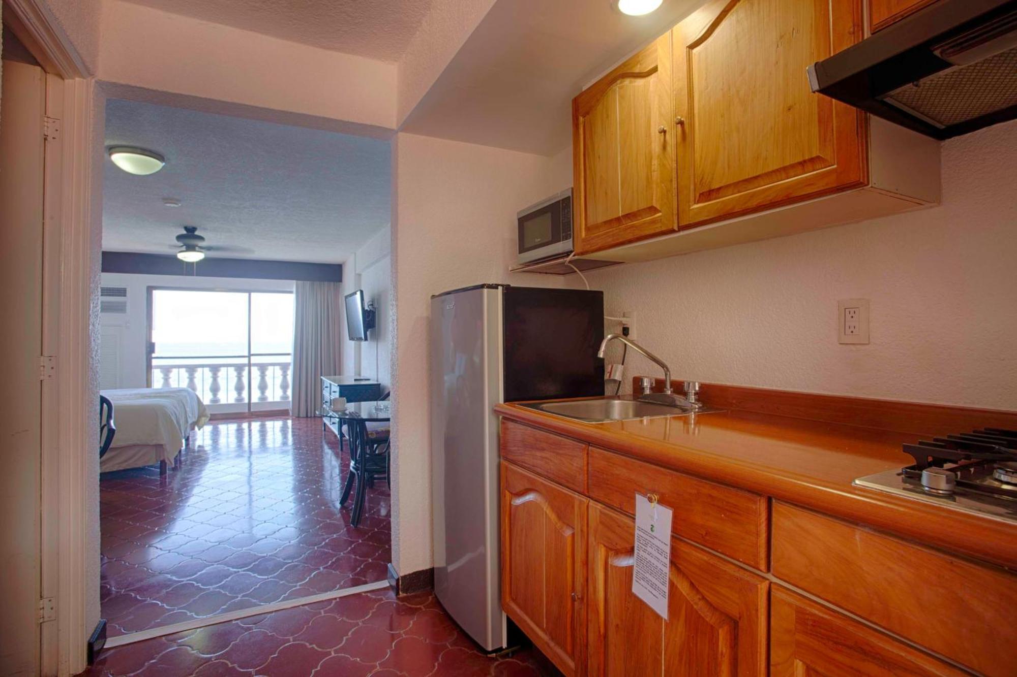 Costa Sur Resort, Classico Collection By Sonesta Hotel Puerto Vallarta