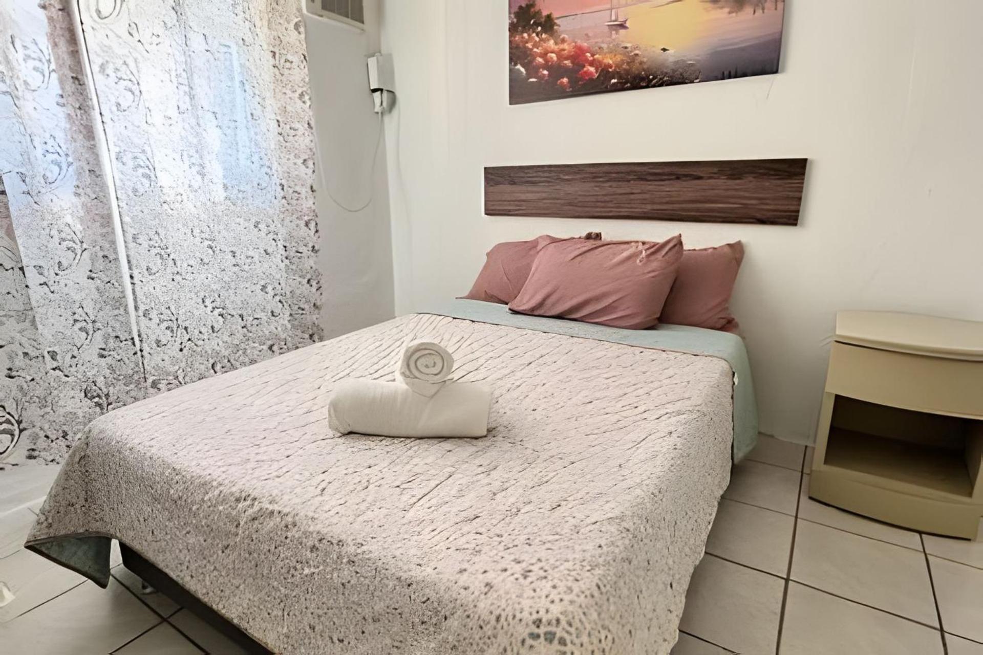 Casa Cozy, 2 Bedroom, 4 Bed, 2 Baths With Parking Holiday home