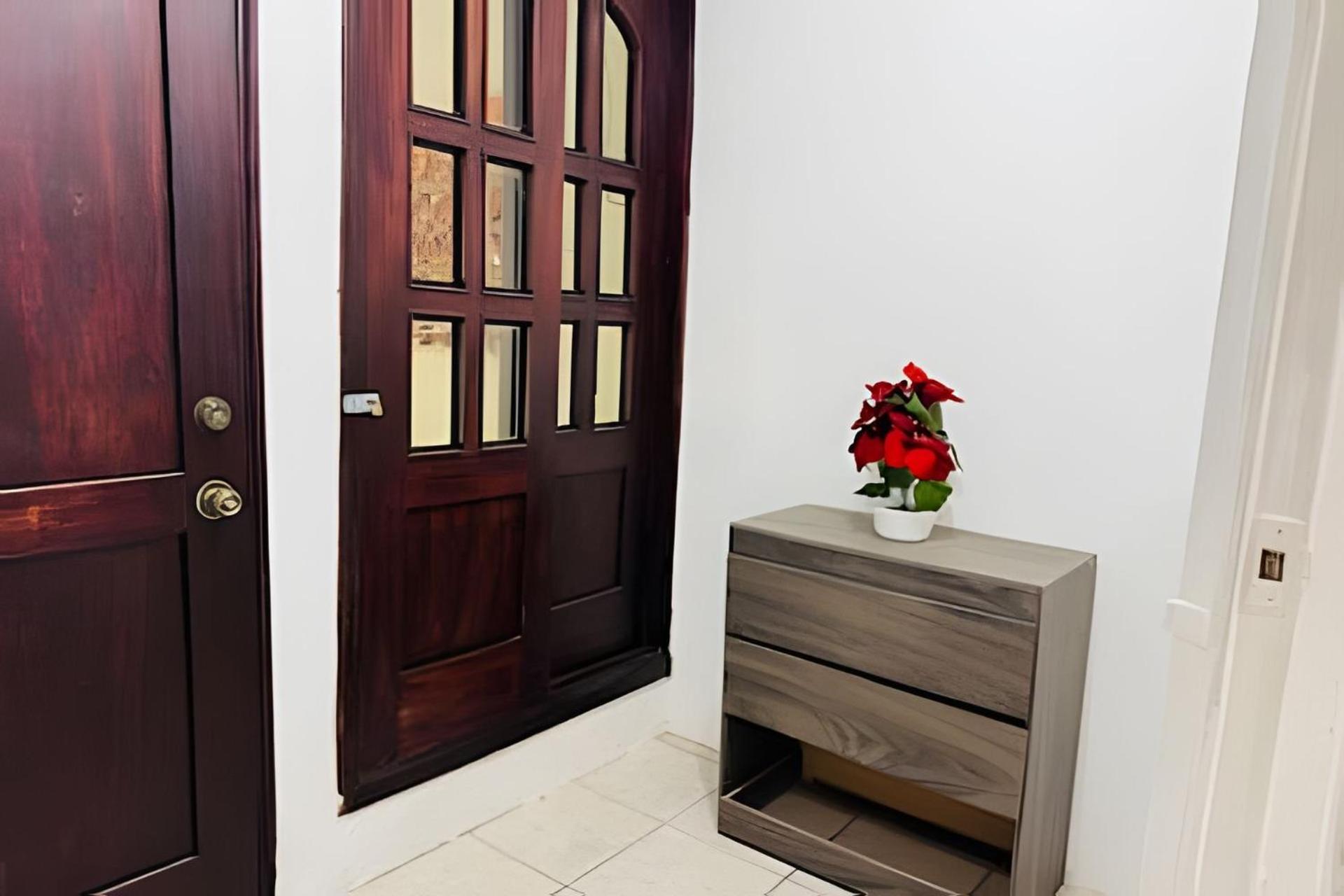 Casa Cozy, 2 Bedroom, 4 Bed, 2 Baths With Parking Holiday home *