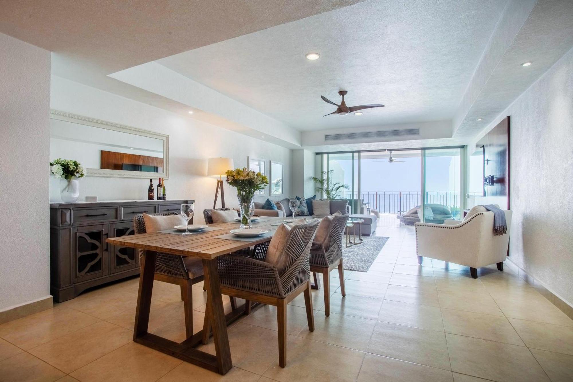 Holiday home Ogovallarta, 2 Bedroom Beachfront With Double Balcony, Office, Bbq *