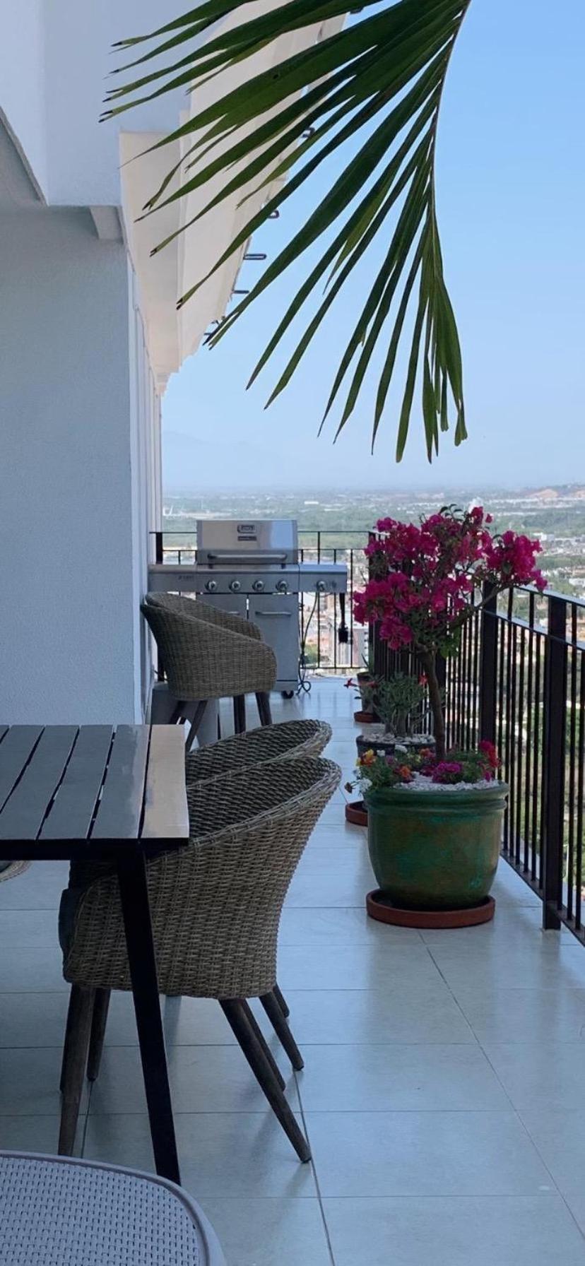 Holiday home Ogovallarta, 2 Bedroom Beachfront With Double Balcony, Office, Bbq