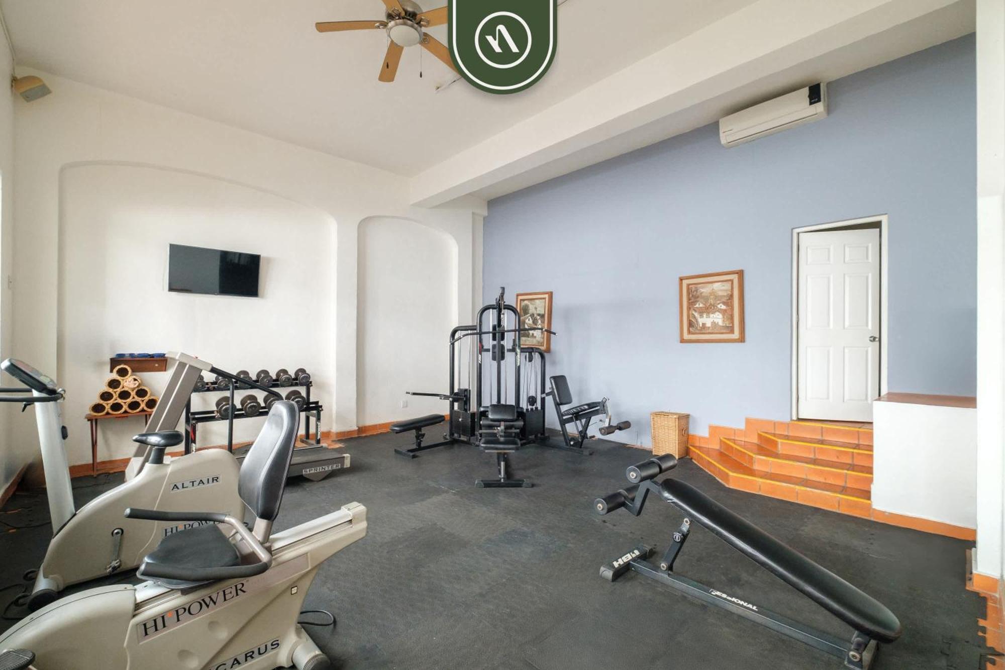 Amazing 2 Bedroom Overlooking The Pool - Romantic Zone *