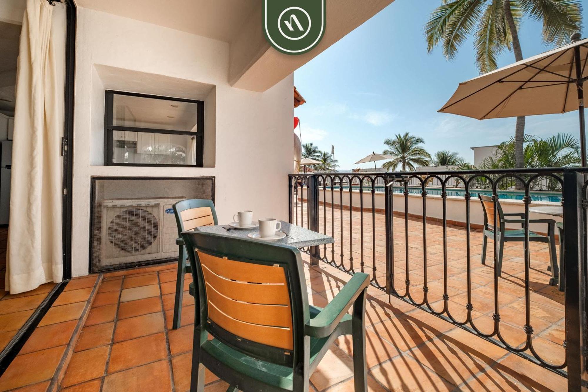 Amazing 2 Bedroom Overlooking The Pool - Romantic Zone Puerto Vallarta