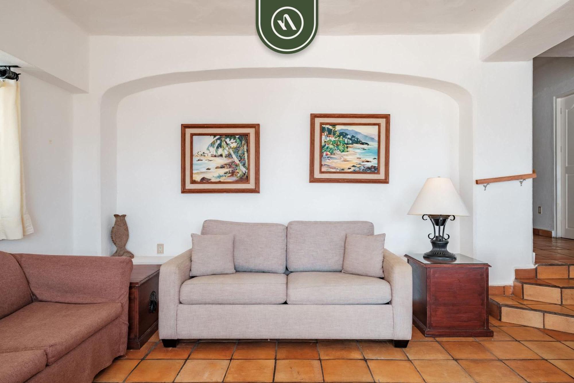 Amazing 2 Bedroom Overlooking The Pool - Romantic Zone Apartment