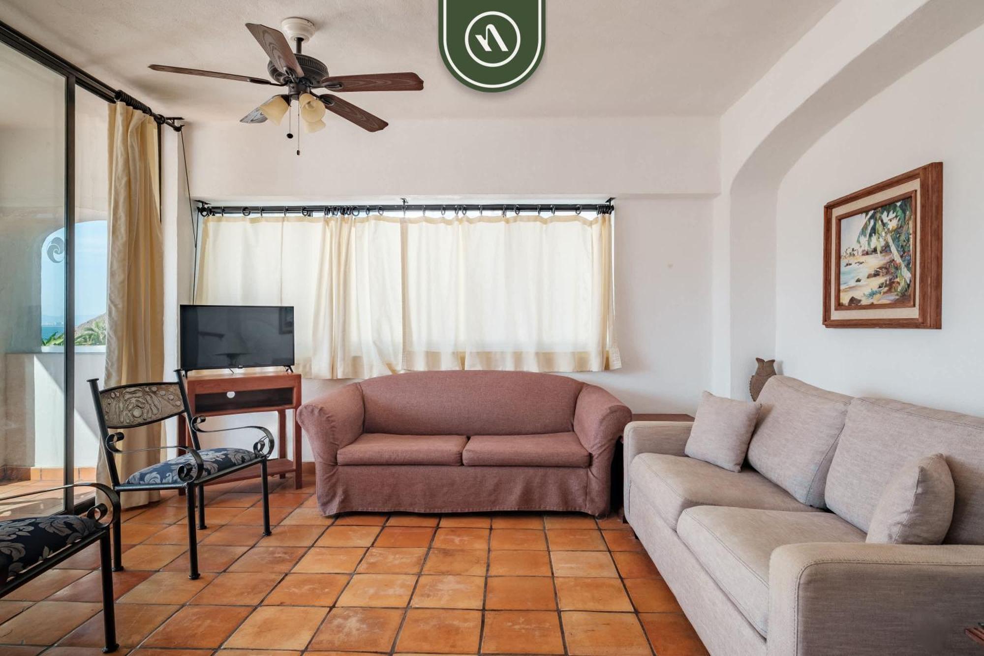 Amazing 2 Bedroom Overlooking The Pool - Romantic Zone Puerto Vallarta