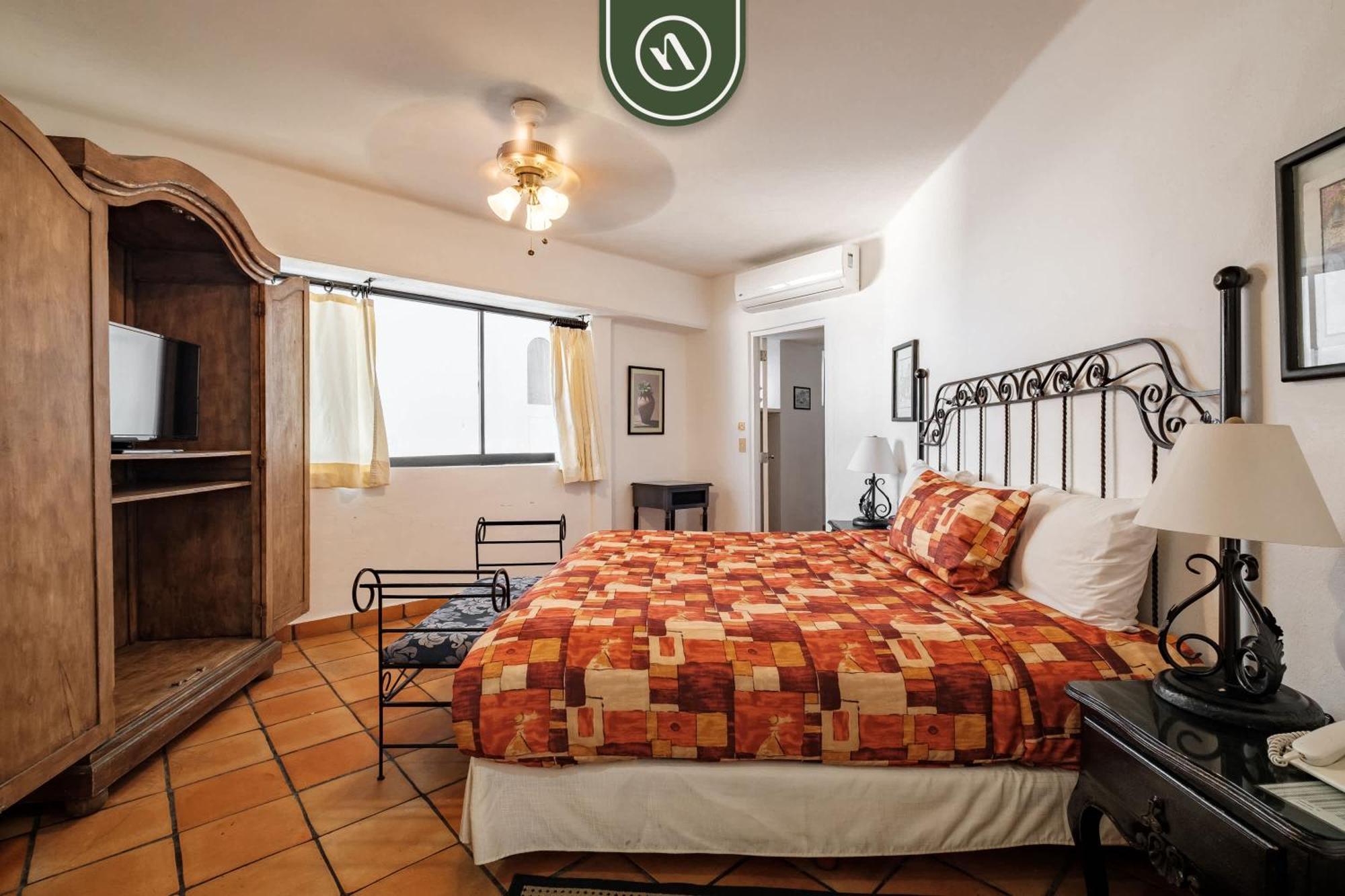 Apartment Amazing 2 Bedroom Overlooking The Pool - Romantic Zone Puerto Vallarta
