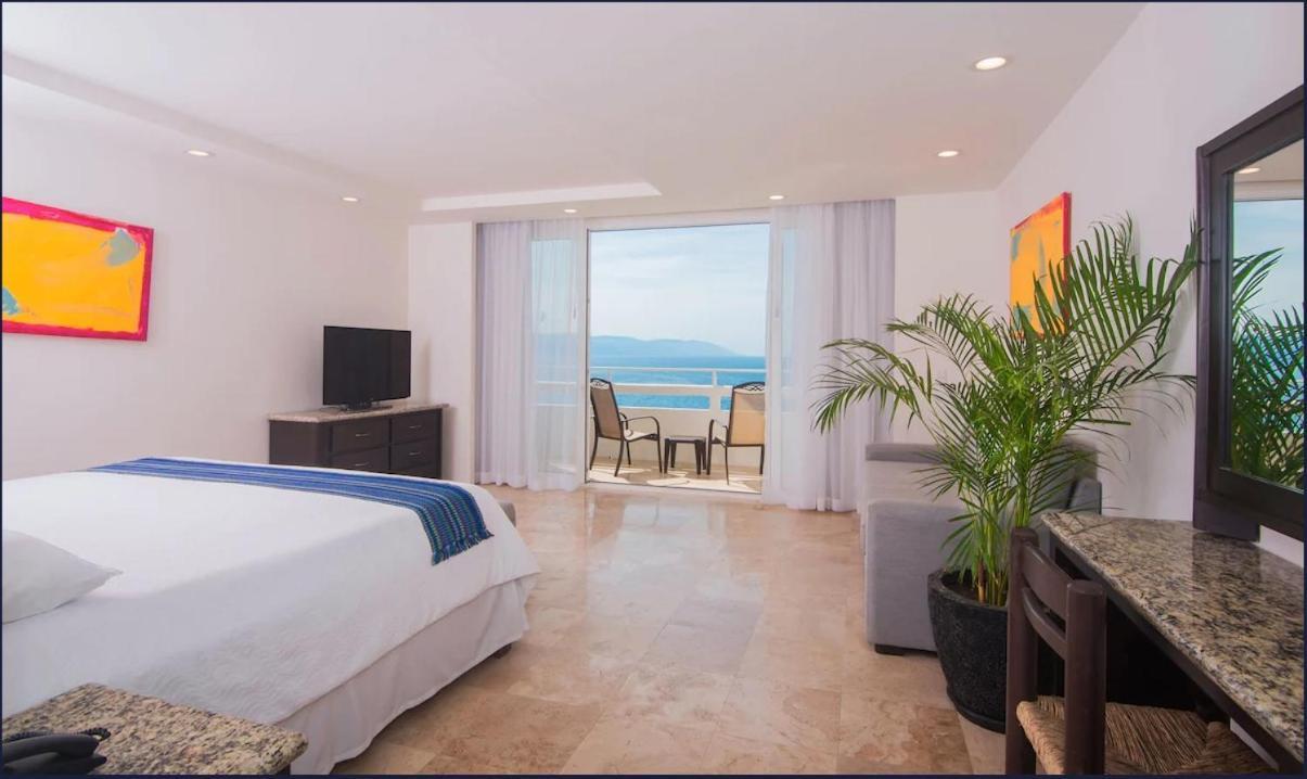 Hotel Delfin Vista Pier Front