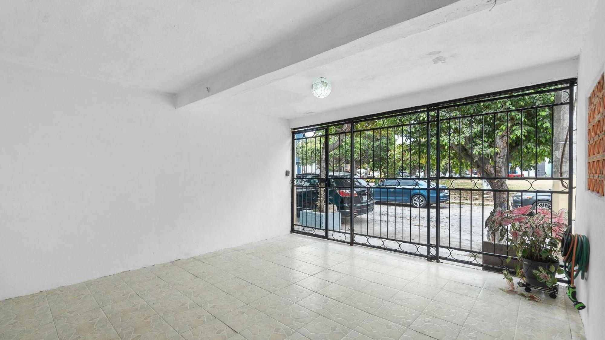 Casa Cozy, 2 Bedroom, 4 Bed, 2 Baths With Parking Holiday home *
