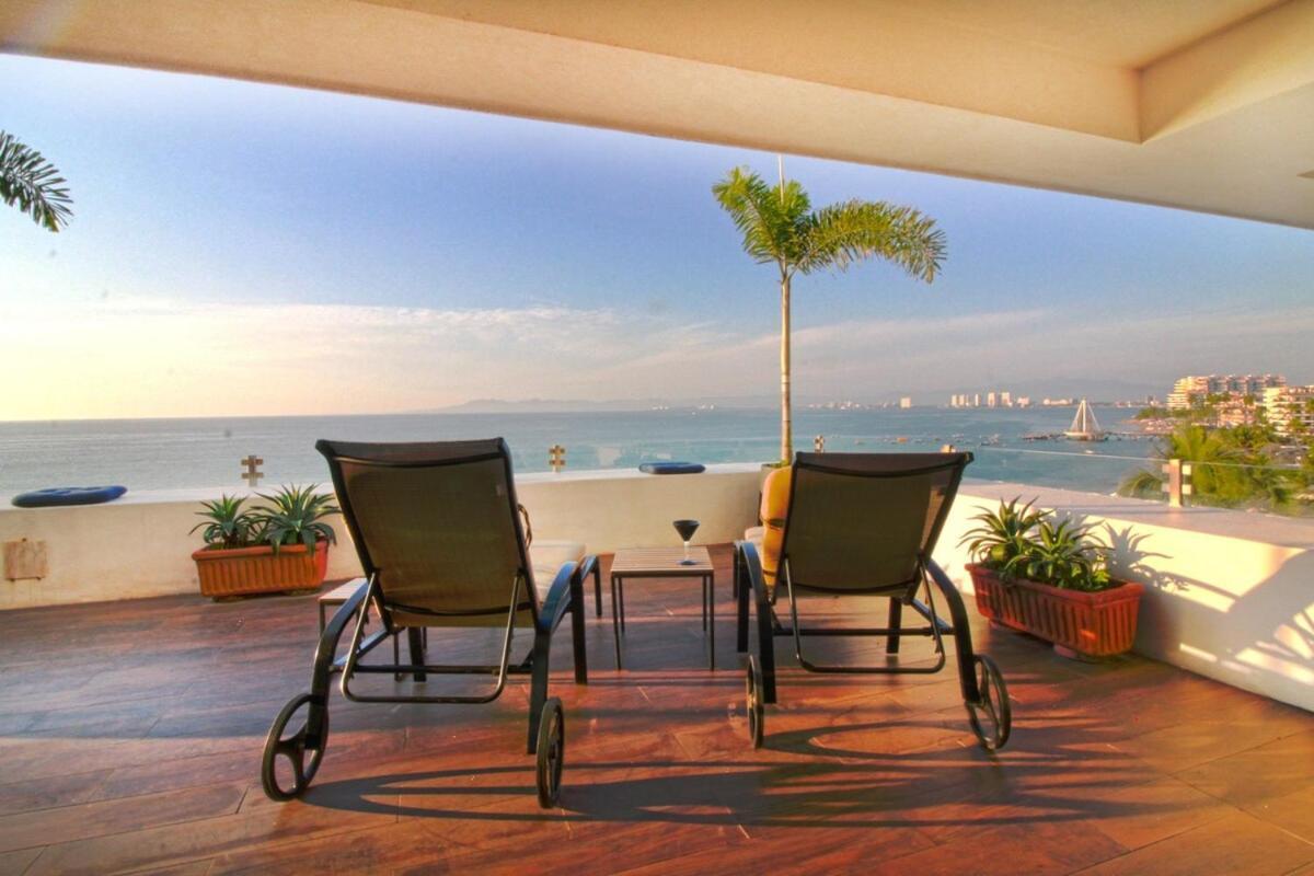 Modern Beachfront - Casa Caballito Del Mar *