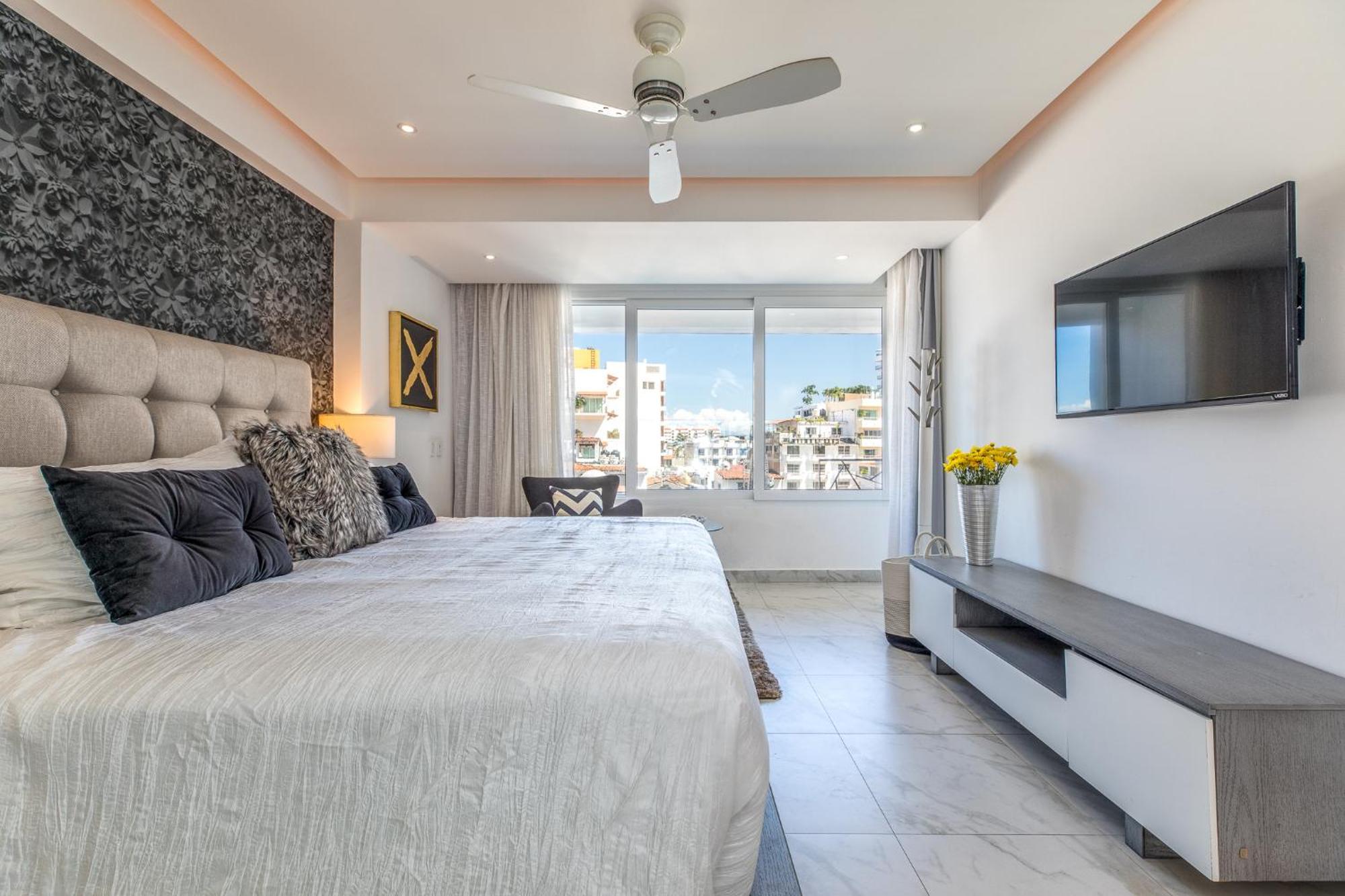 Apartment Dterrace Luxe 2bd 2ba Romantic Zone Muertos And Pier Puerto Vallarta
