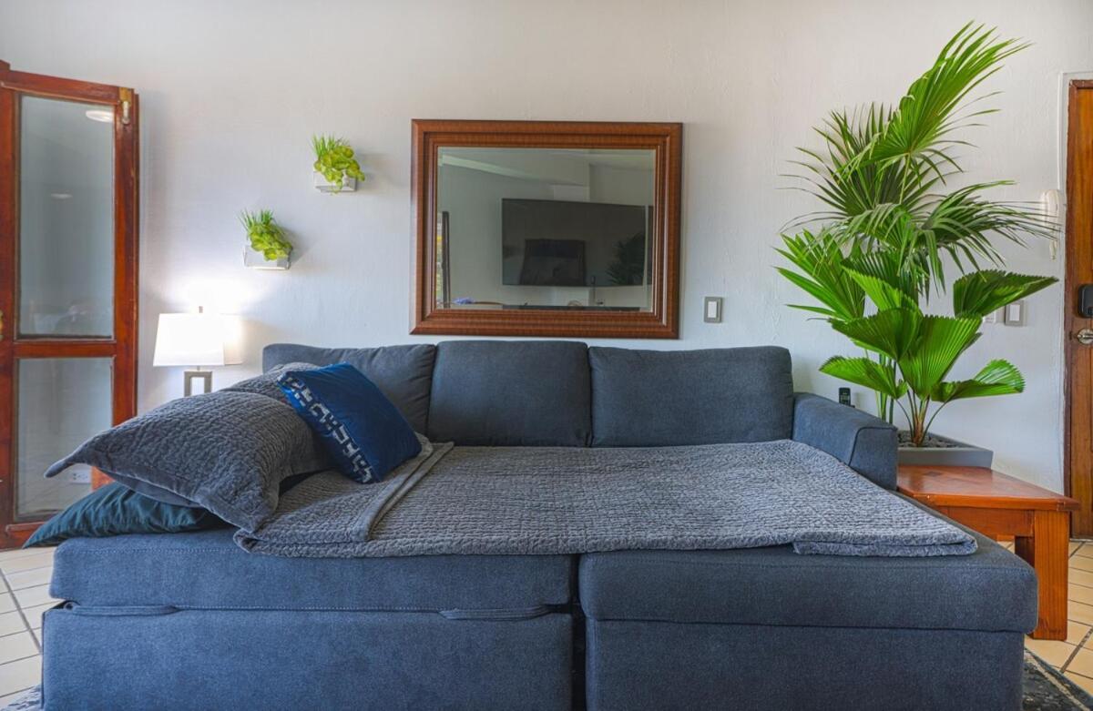 Of Life - One Bedroom Ocean Views Apartment