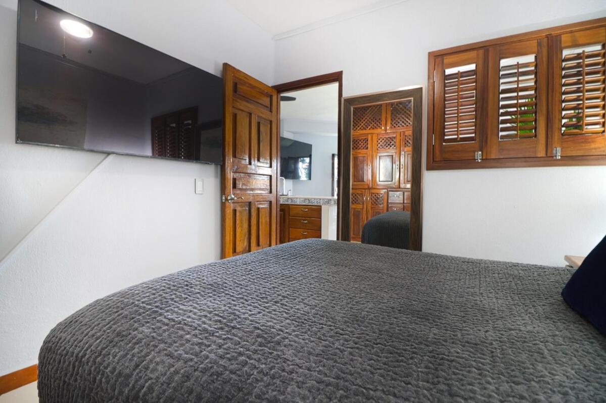 Of Life - One Bedroom Ocean Views *
