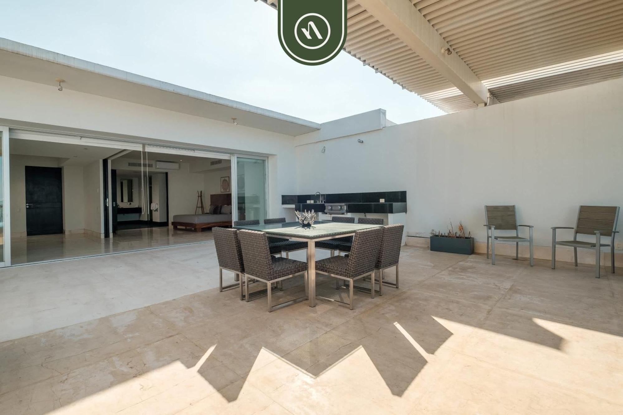 Oceanview 3 Bedroom Penthouse With Private Terrace - Bbq Puerto Vallarta