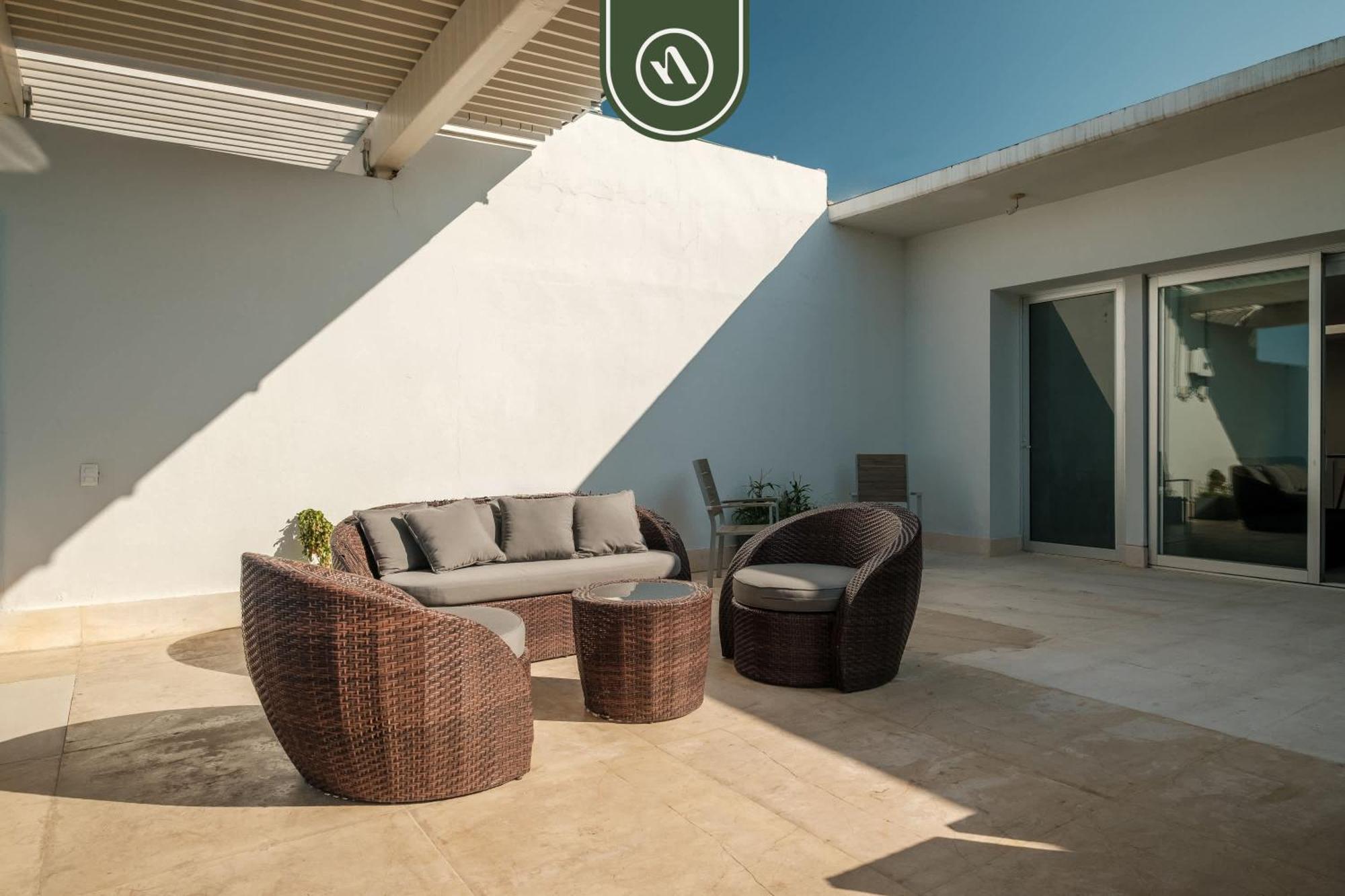 Oceanview 3 Bedroom Penthouse With Private Terrace - Bbq Apartment *