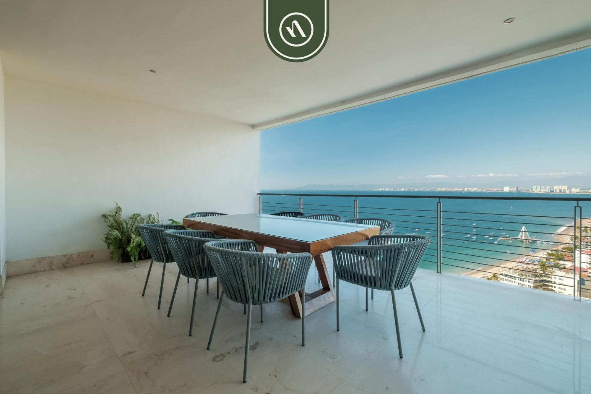 Apartment Oceanview 3 Bedroom Penthouse With Private Terrace - Bbq Puerto Vallarta