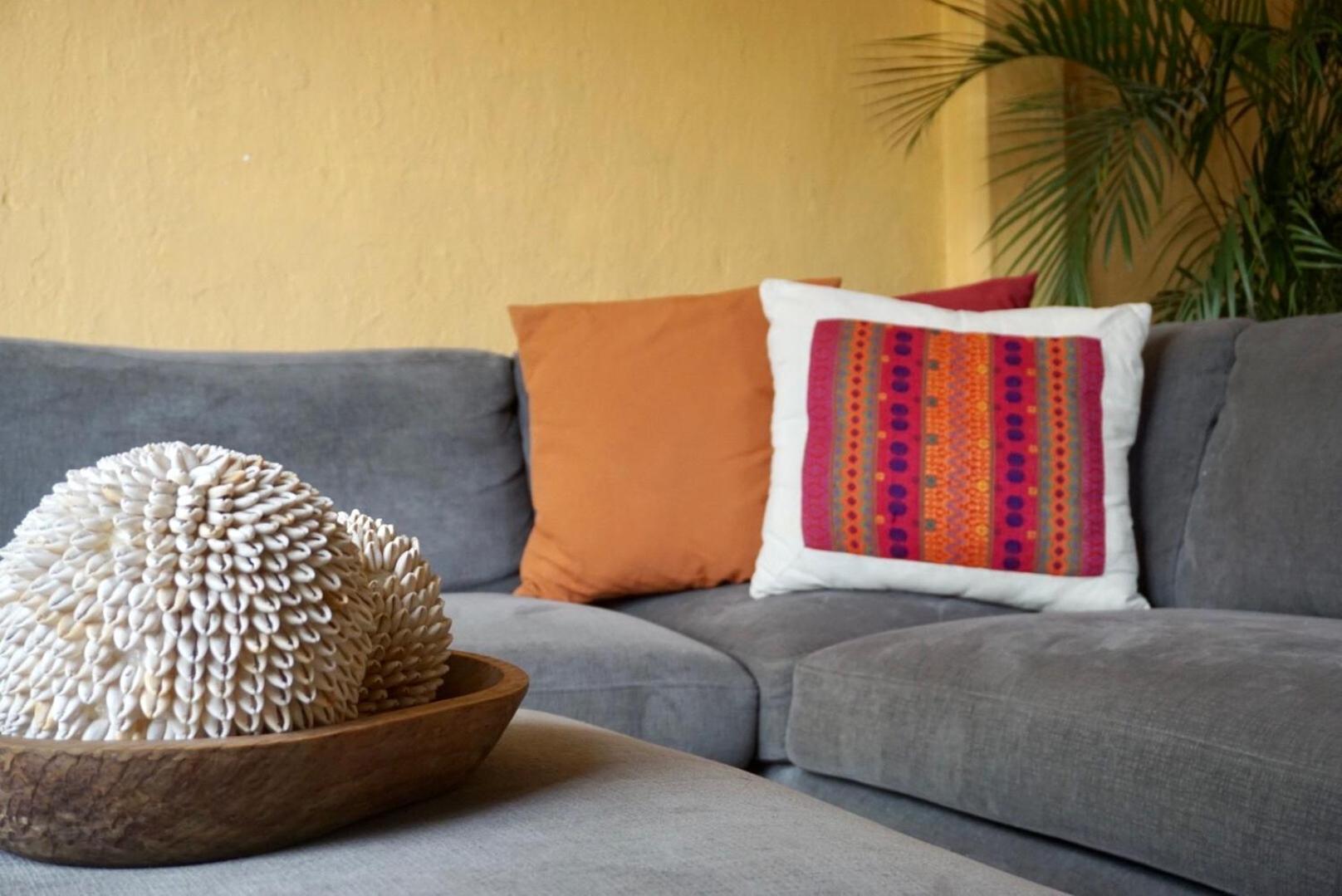 Beautiful Local With Ocean View & Rooftop Terrace