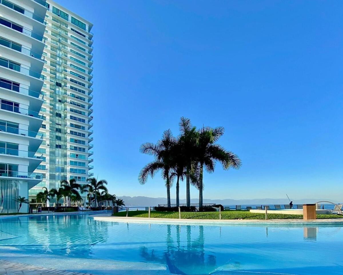 Peninsula Pv 2bed 2 Bad