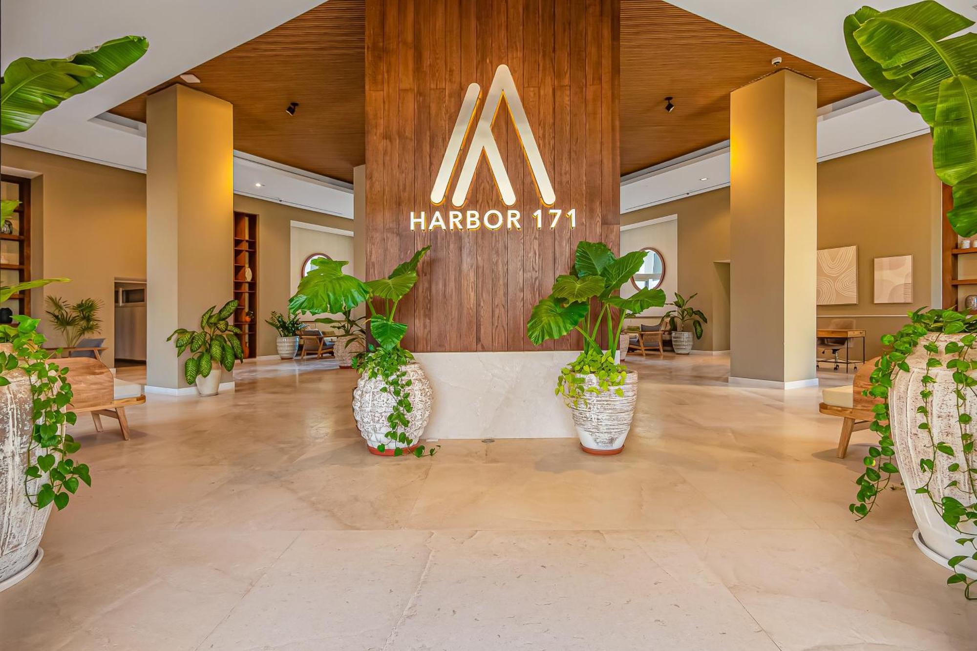 Harbor 171 Tn 2110 Hotel