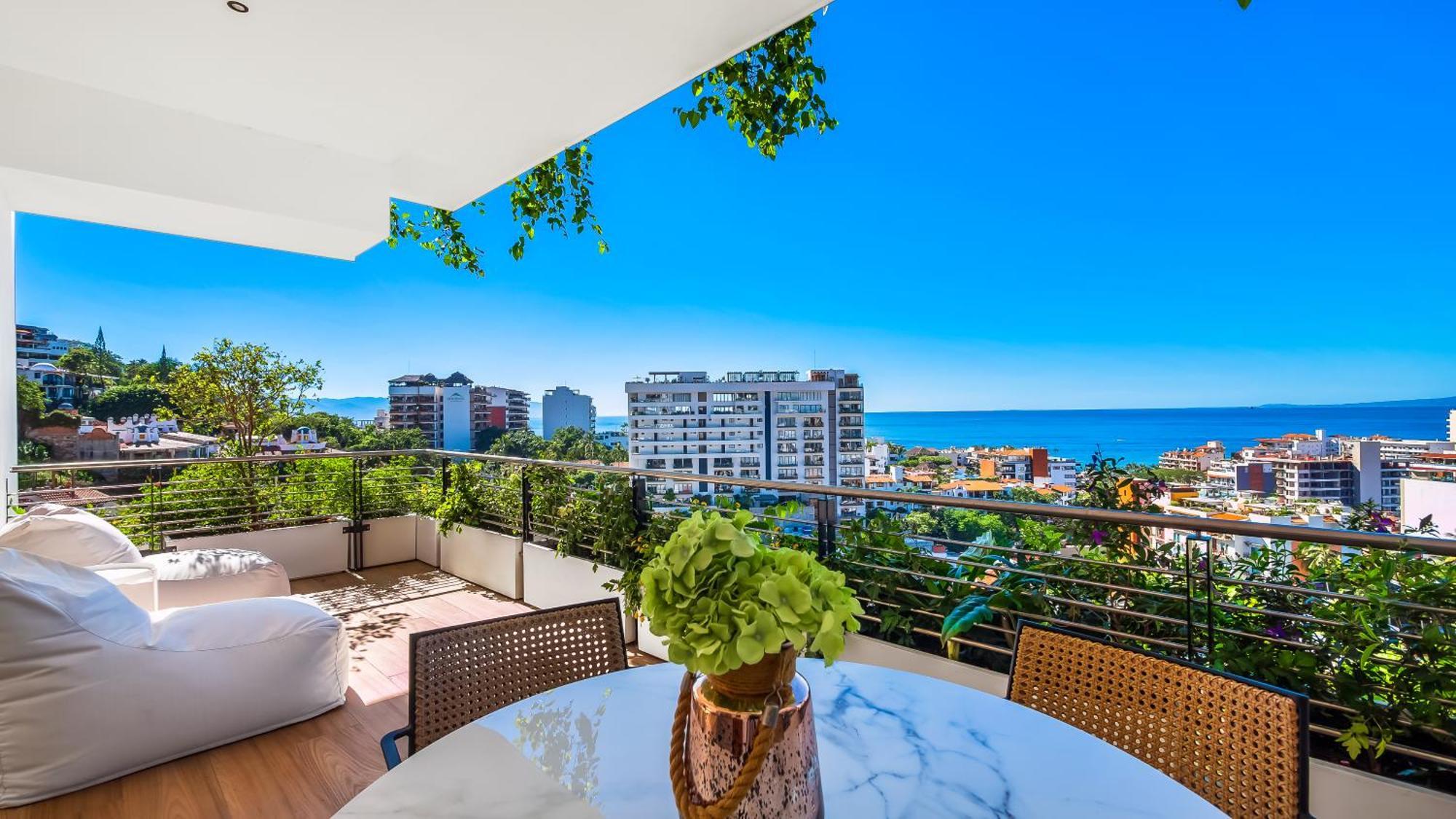 Soho Pv - 608 2 Bedroom Luxury View Apartment *