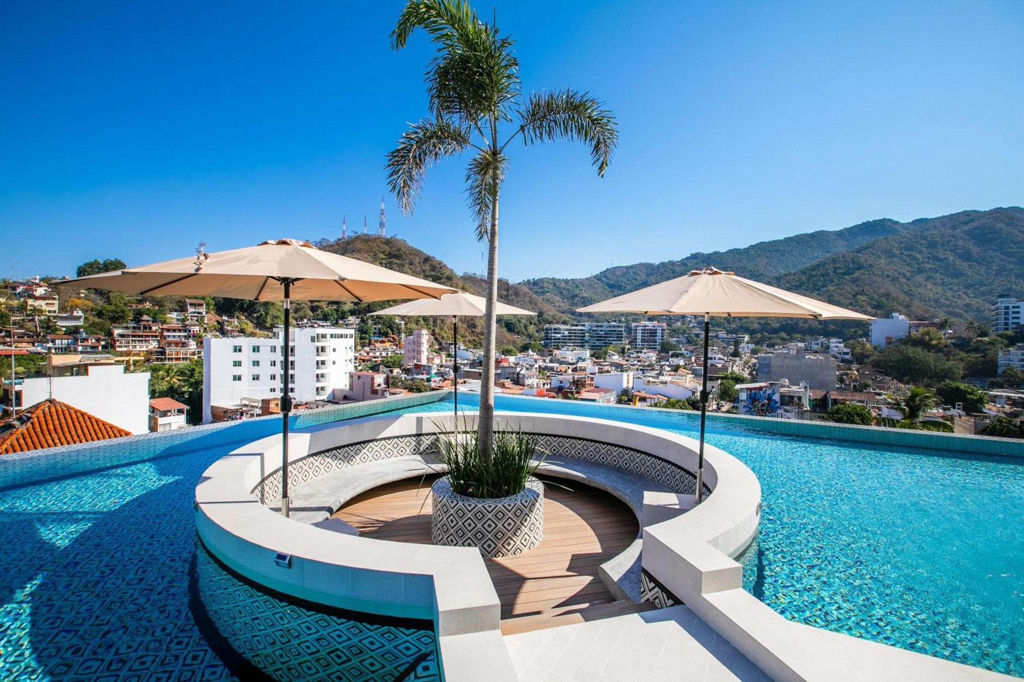 Luxury Dvine - Rooftop Pool In Romantic Zone Holiday home Puerto Vallarta