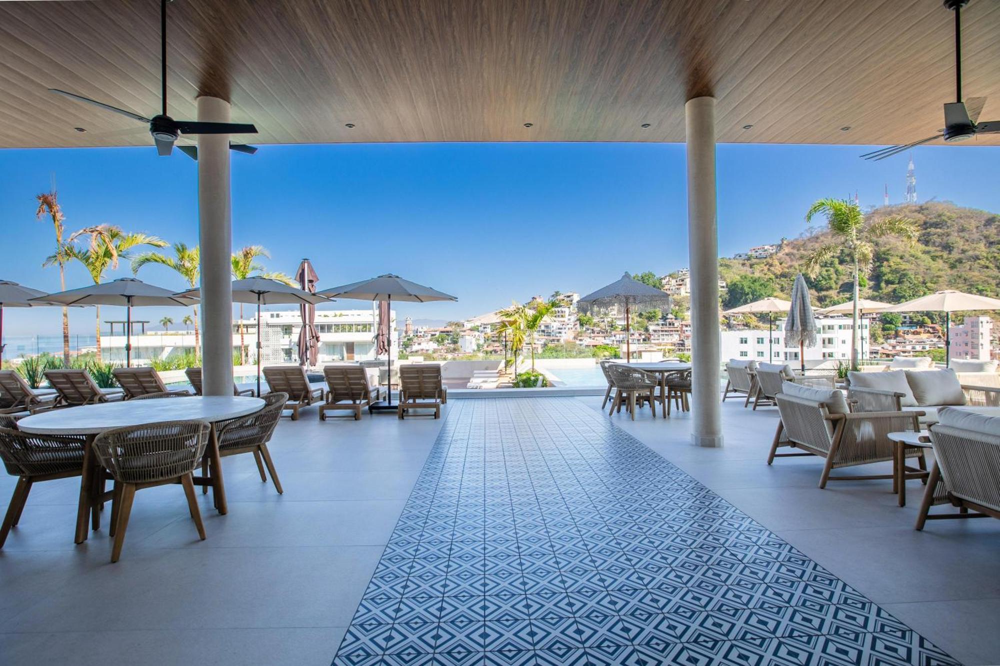 Luxury Dvine - Rooftop Pool In Romantic Zone Holiday home