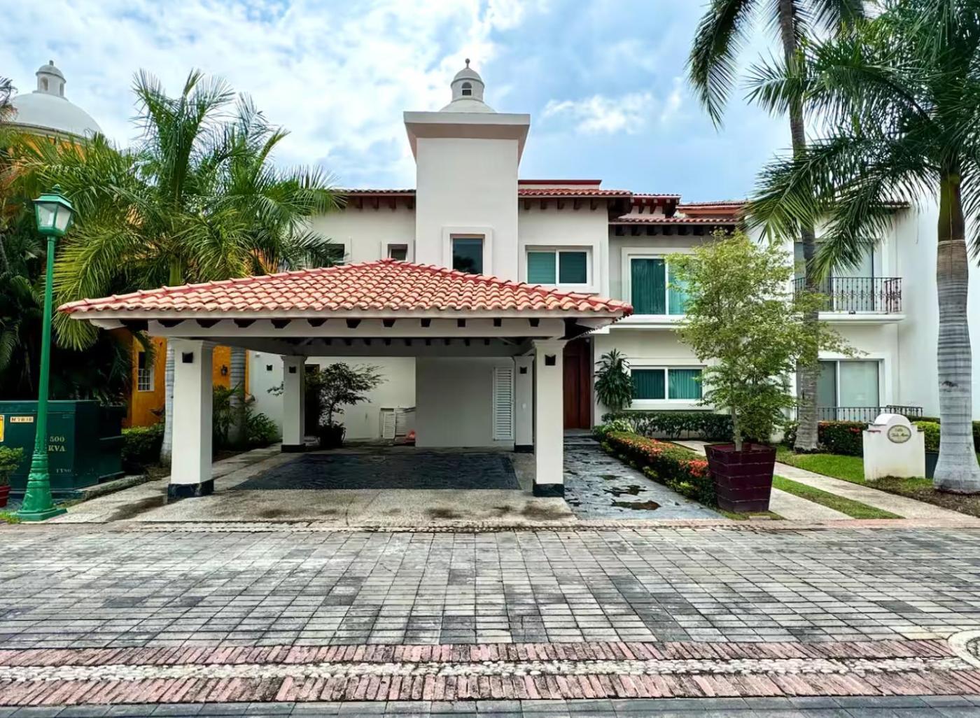 Marina Vallarta Golf And Pool Holiday home Puerto Vallarta