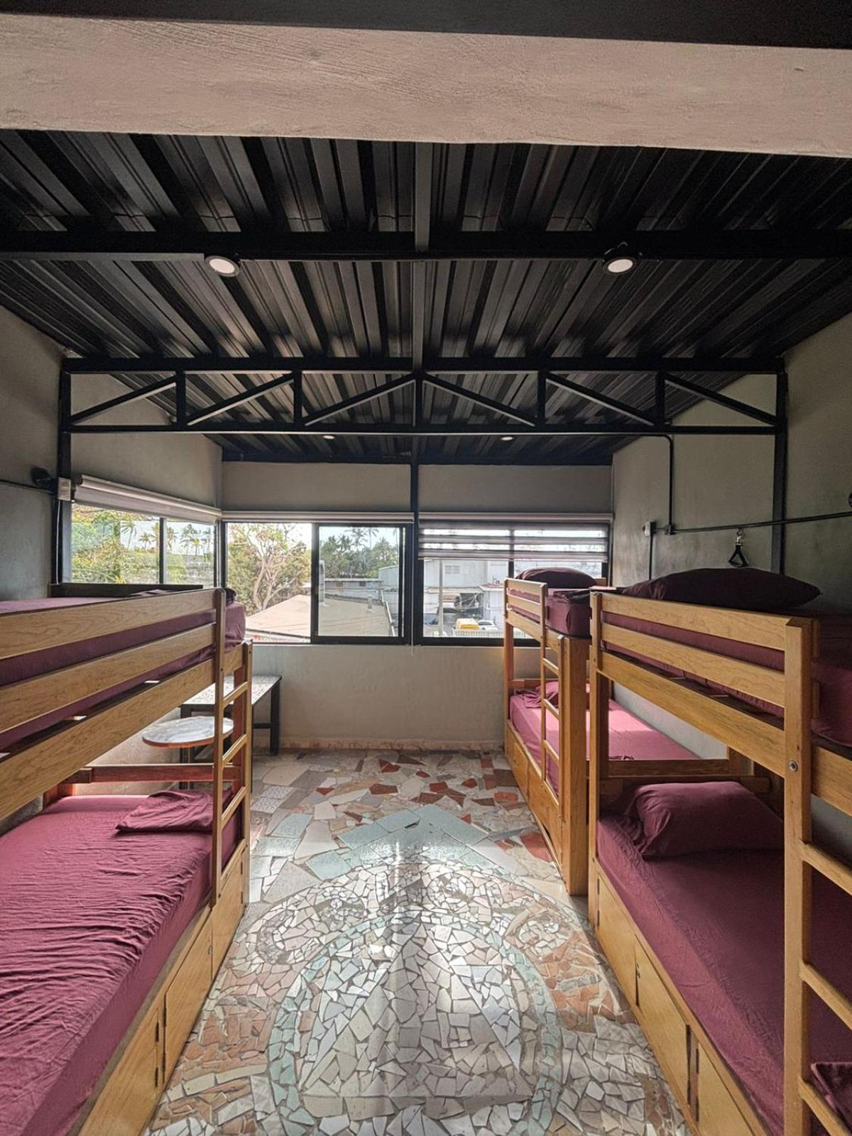 Canova & Pizza Hostel Puerto Vallarta