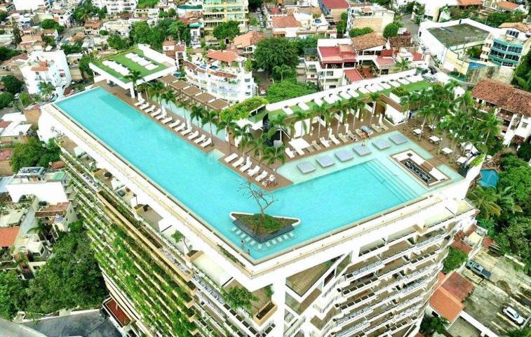 New! Luxury 2bd 2ba Romantic Zone Largest Pool In Pv Sea View Balcony Apartment