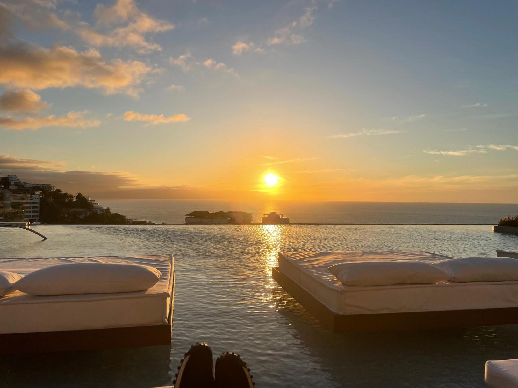 New! Luxury 2bd 2ba Romantic Zone Largest Pool In Pv Sea View Balcony Apartment Puerto Vallarta