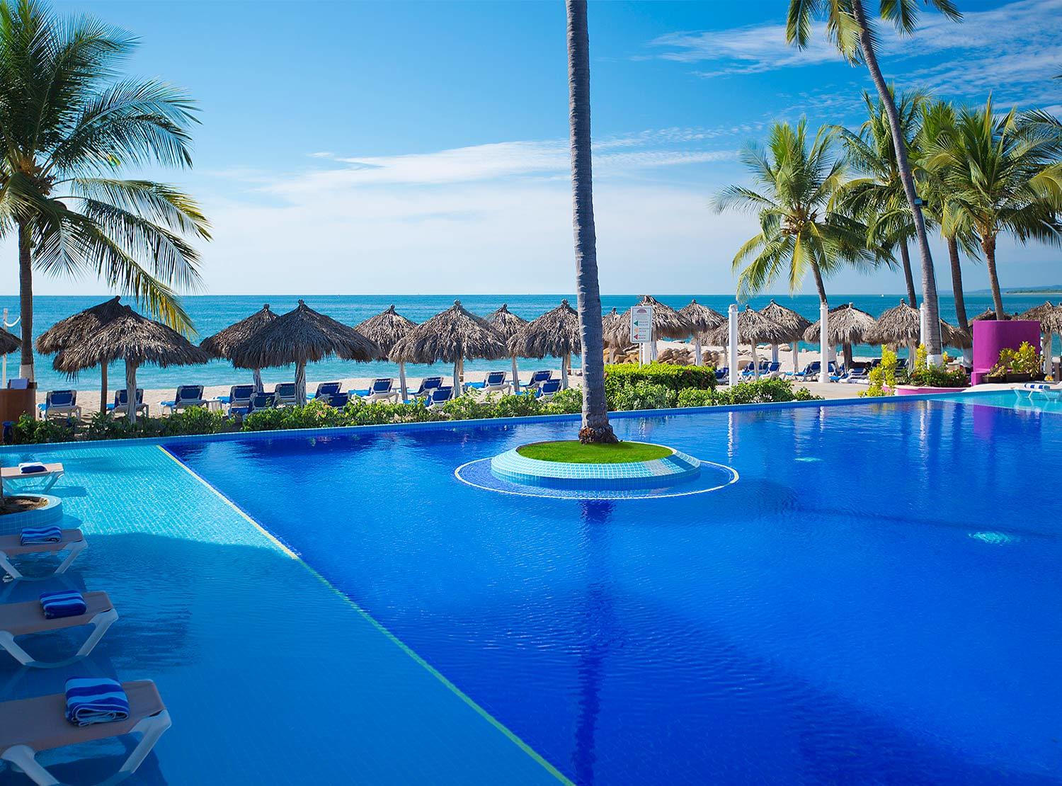 Crown Paradise Club 4* Puerto Vallarta