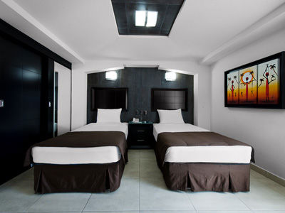Hotel Portonovo Plaza Malecon