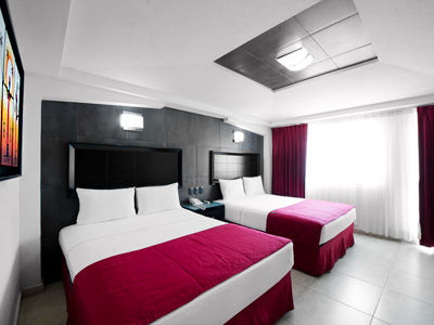 Portonovo Plaza Malecon Hotel 3*