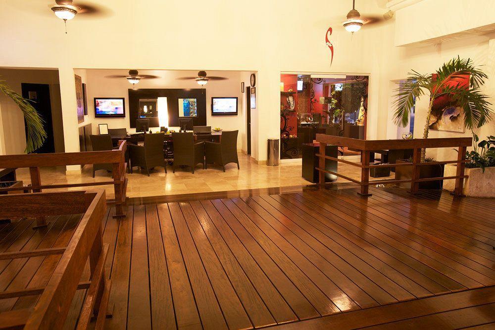 Vera Hotel