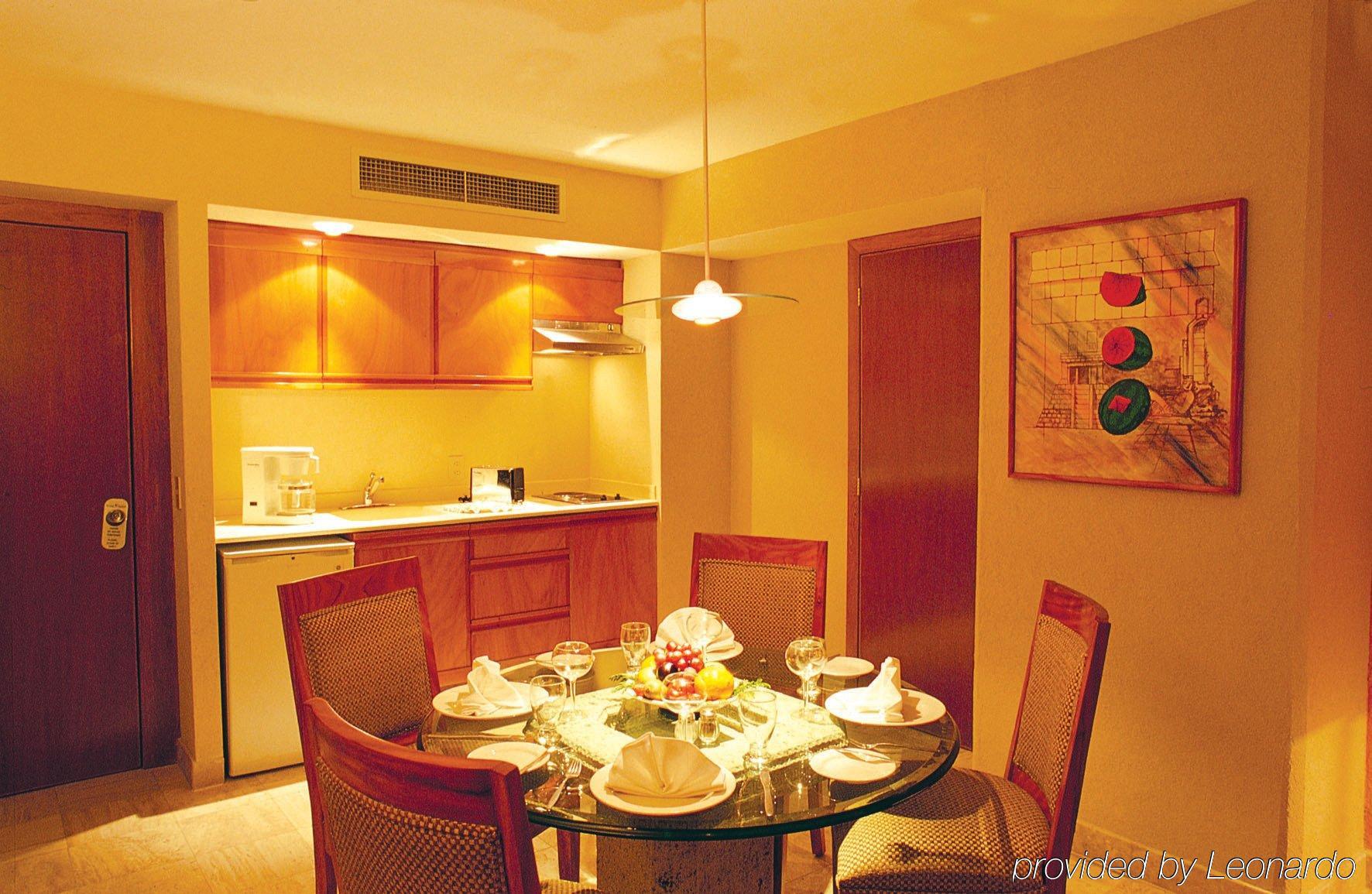 Mayan Palace Hotel 4*
