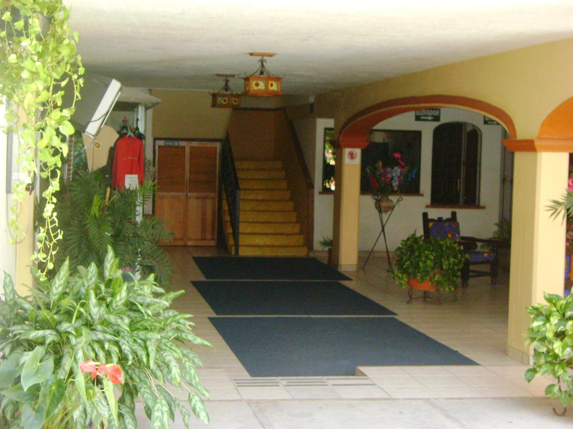 Hotel Vallartasol